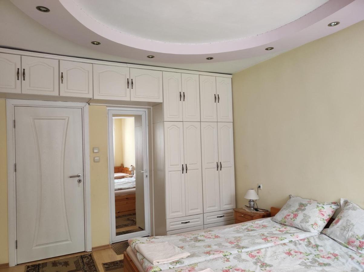 Family Hotel Velevi Velingrad Eksteriør billede