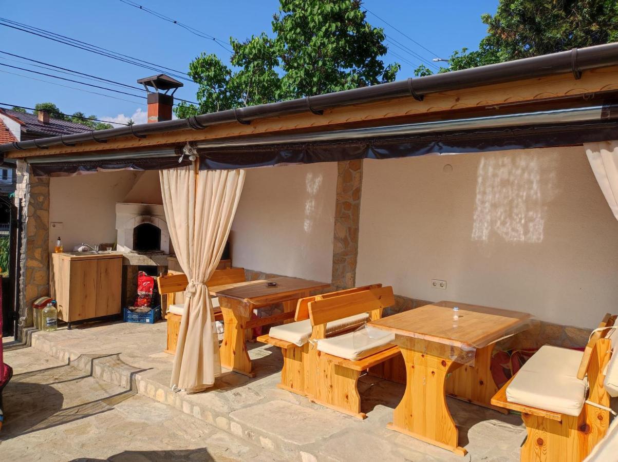 Family Hotel Velevi Velingrad Eksteriør billede