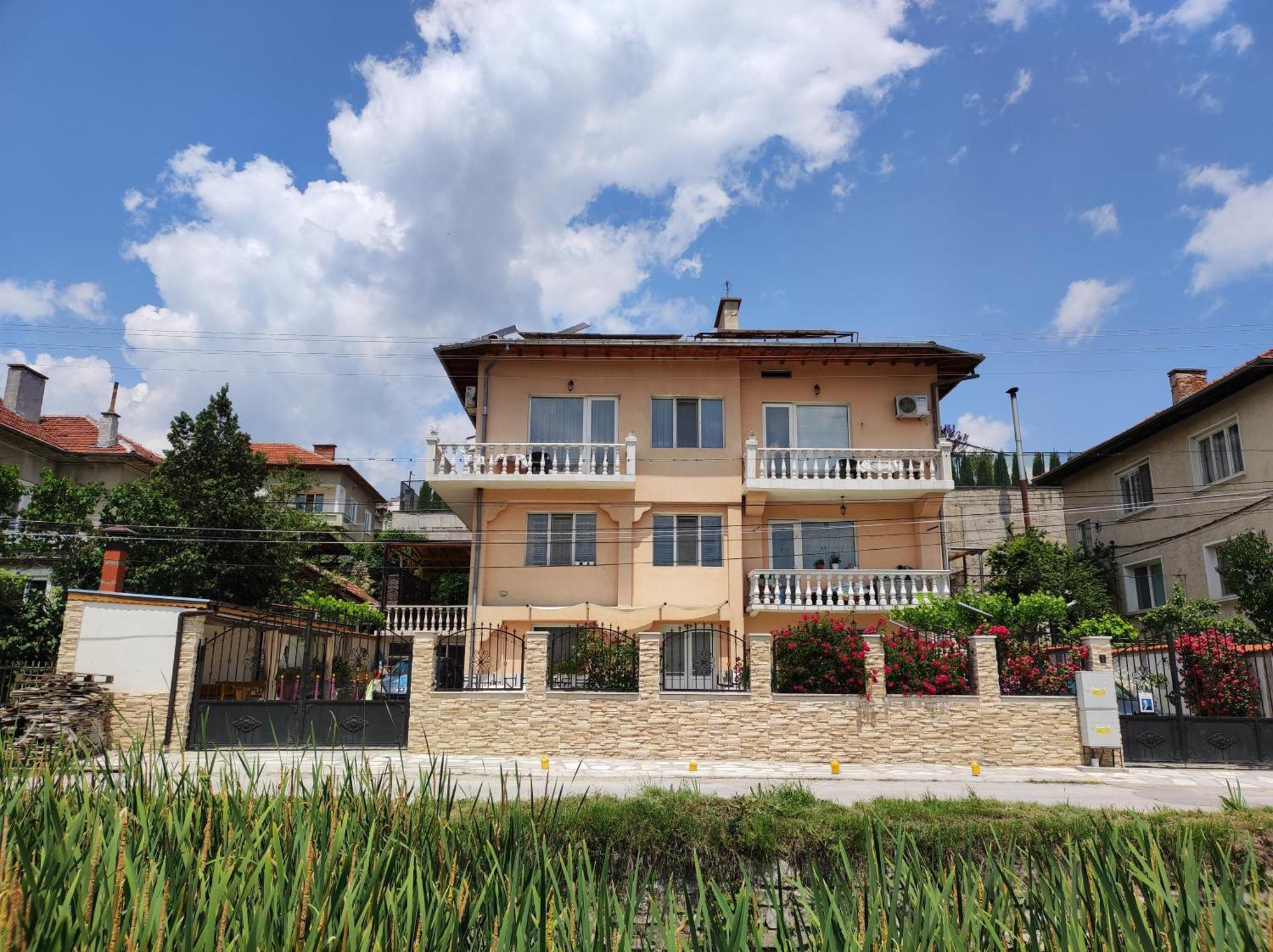 Family Hotel Velevi Velingrad Eksteriør billede